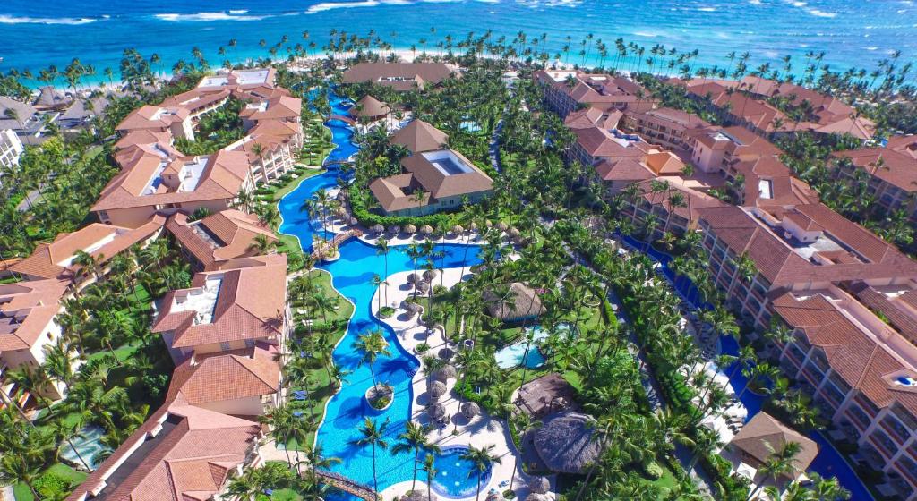 Majestic Colonial Punta Cana all-inclusive beachfront resort with large pools and tropical surroundings.