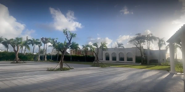 Marea Garden outdoor venue with palm-lined pathways at Secrets Tides Punta Cana